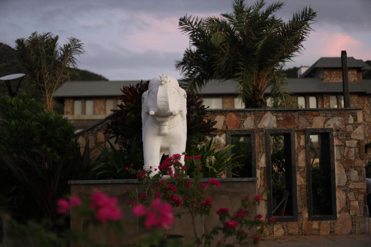 Pushkara Resort And Spa Exterior photo